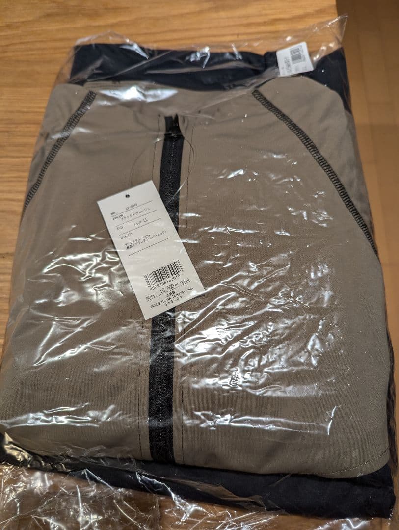 【ＸＬサイズ新品未使用】LAVA ラバ　ホットヨガスーツ　ＬＬサイズ