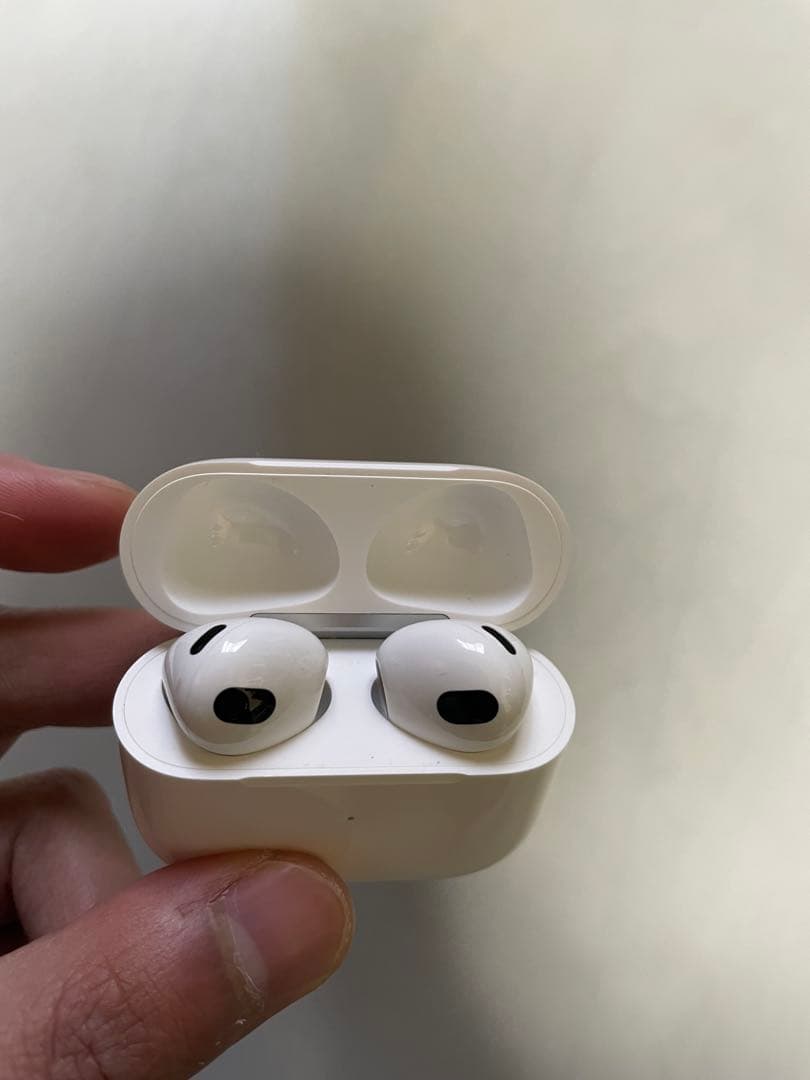AirPods 第三世代 本体 ホワイト 純正品