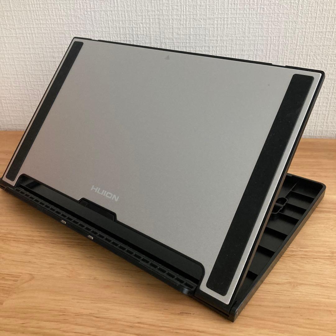 【美品】HUION KAMVAS 12 液晶ペンタブレット 本体＋保護フィルム付