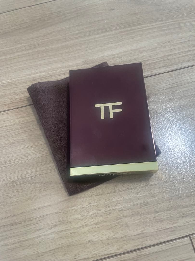 【新品】TOM FORD アイカラー クォード 42A ヘイズ センシュアリティ