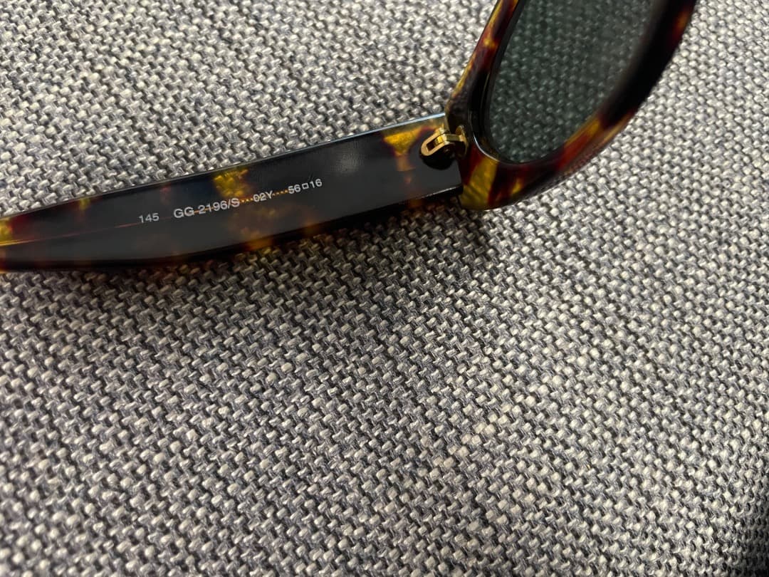 Gucci トータスシェル キャットアイサングラス