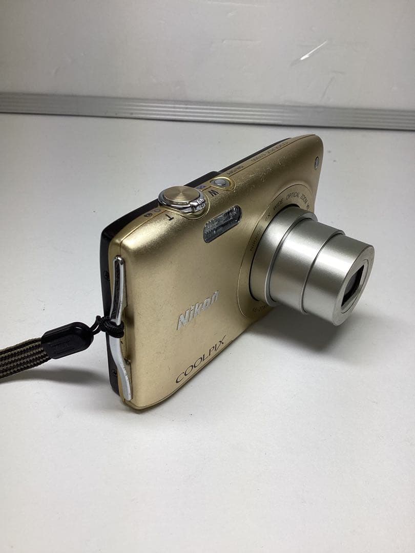 み*須様 Nikon COOLPIX S3300ゴールド 本体　撮影可能