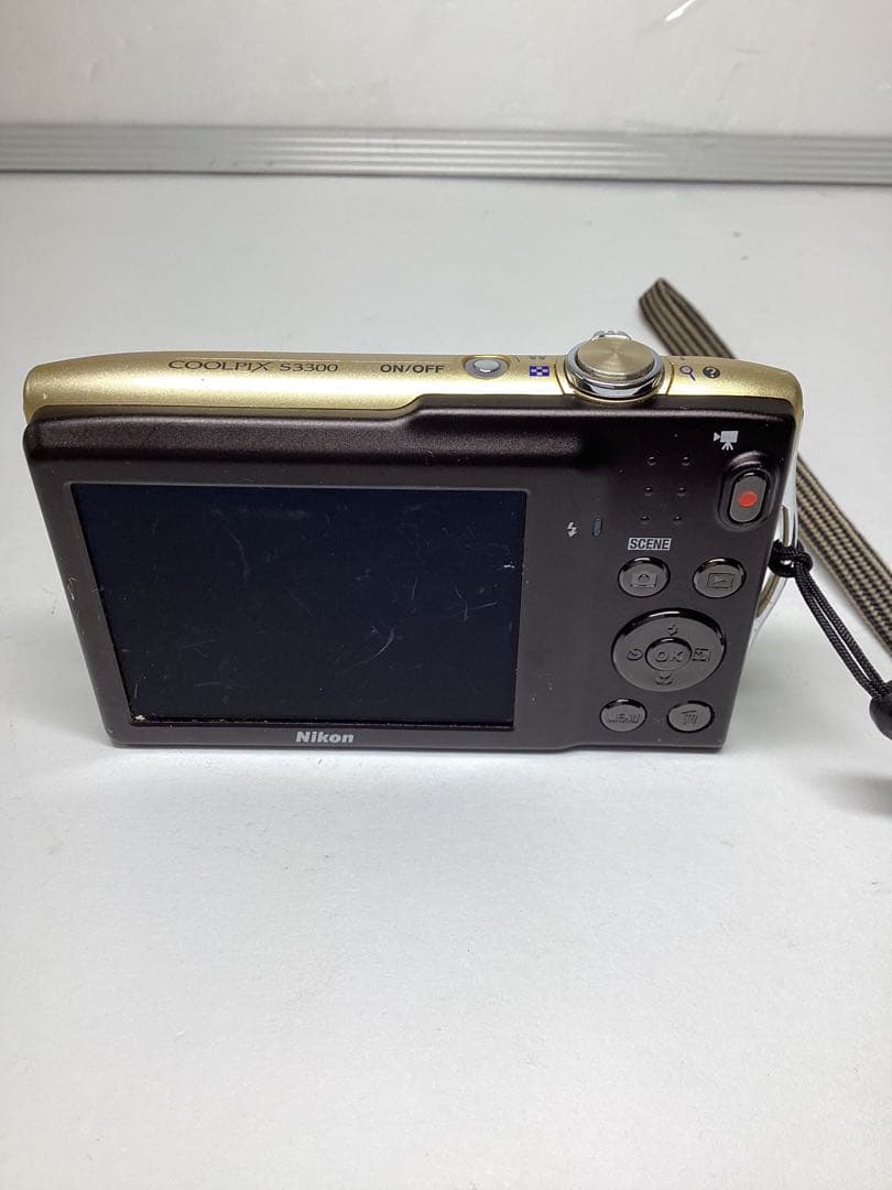 み*須様 Nikon COOLPIX S3300ゴールド 本体　撮影可能