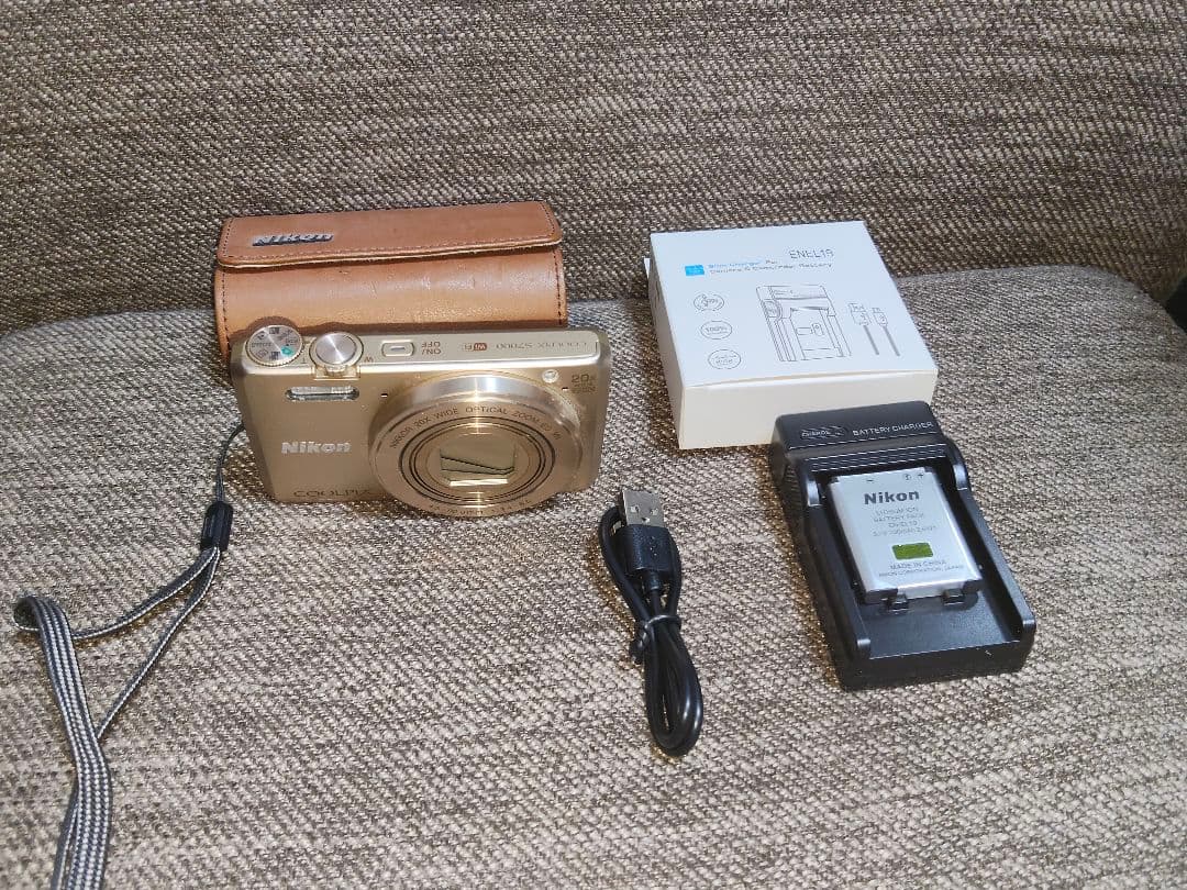 デジタルカメラ Nikon COOLPIX S7000