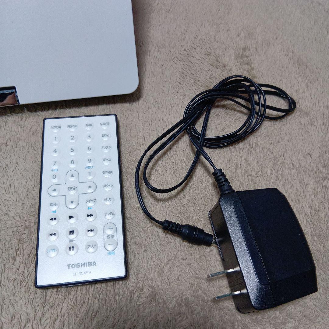 TOSHIBA DVDプレーヤー ホワイト