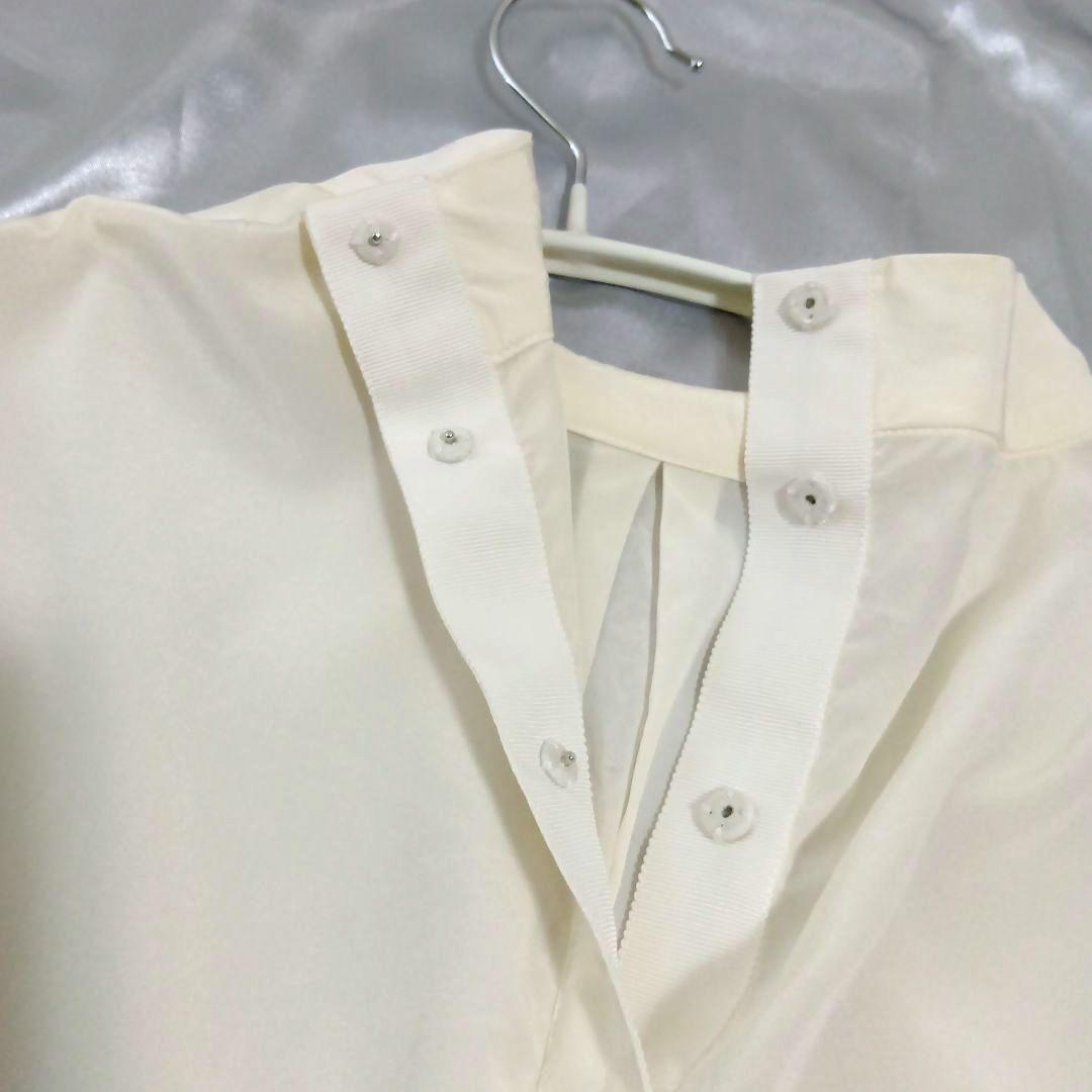 SOEJU ソージュ　シルクストレッチボウタイブラウス ホワイト