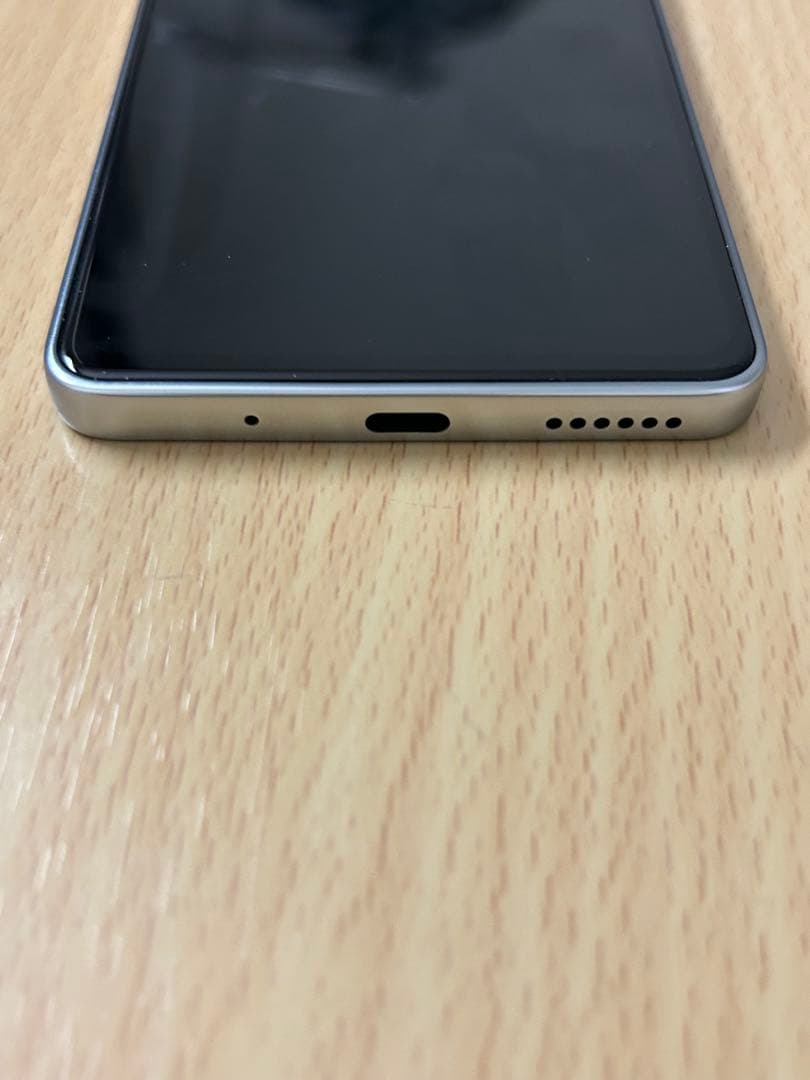 デュアルカメラ スリムデザイン スマートフォン