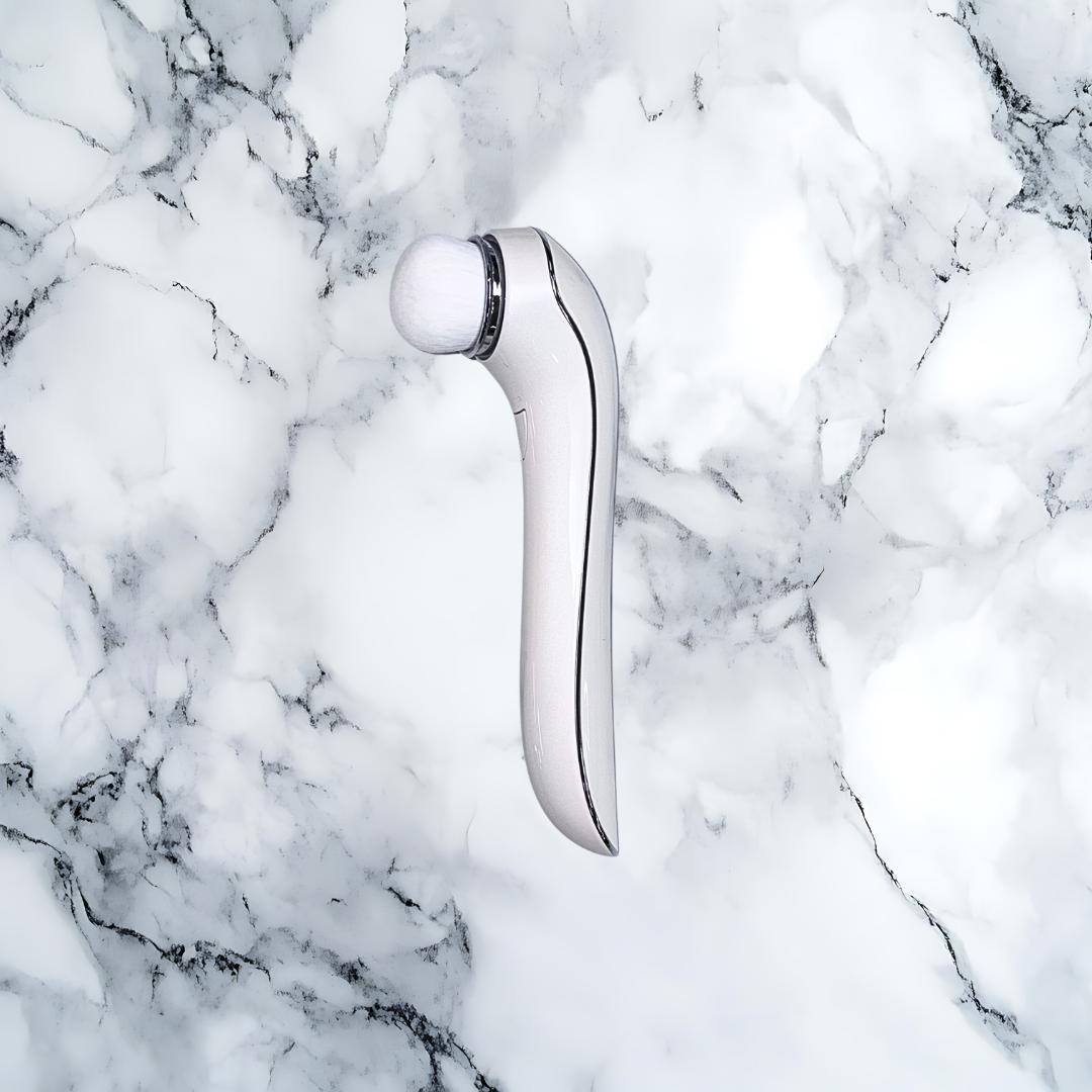 リファクリア　RF-CL2123B　中古品　洗顔ブラシ、洗顔器　RCL06