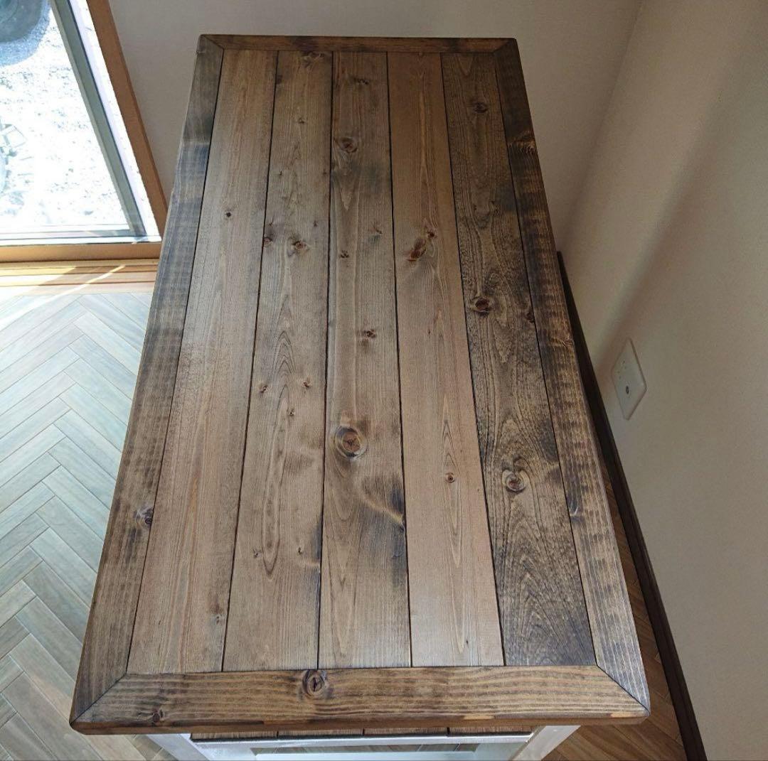 ネイル付きテーブル