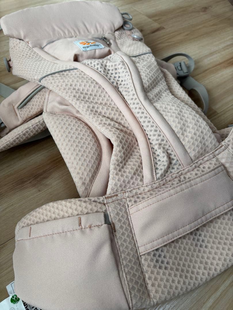 【美品】エルゴベビー ピンククォーツ　オムニブリーズ ERGObaby