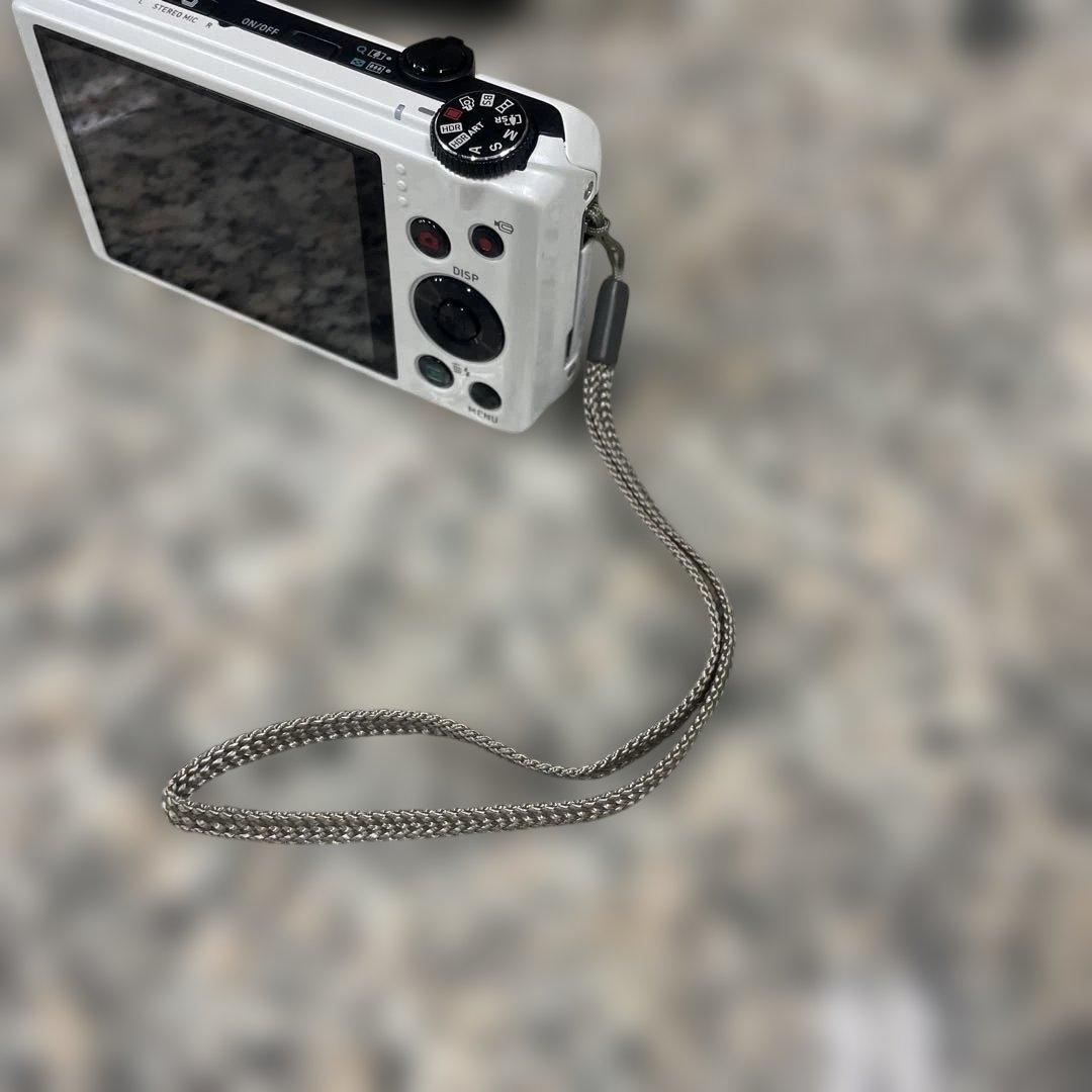 S*s様 ★CASIO カシオ デジタルカメラ EX-ZR200 ホワイト コン