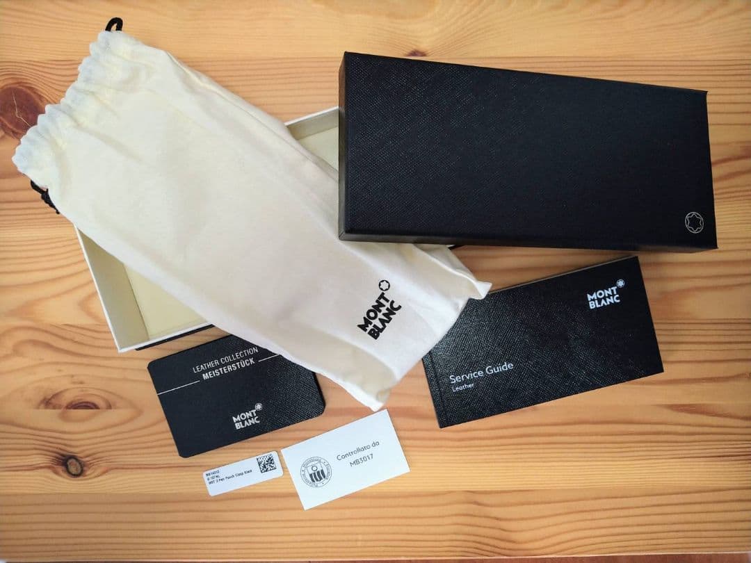 値下げ中☆新品未使用☆【モンブラン】レザーポーチ（ペンケース）３本用