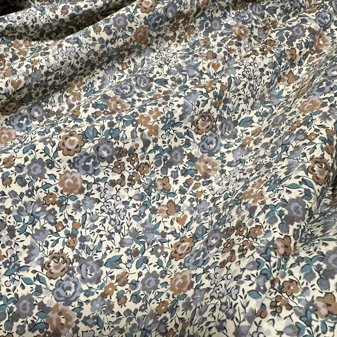 ✨未使用級✨ HUG Ō WäR リバティプリント ブラウス