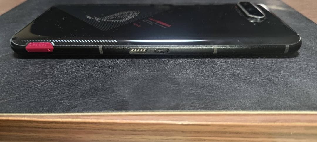 【美品】ASUS ROG Phone 5s ゲーミングスマートフォン