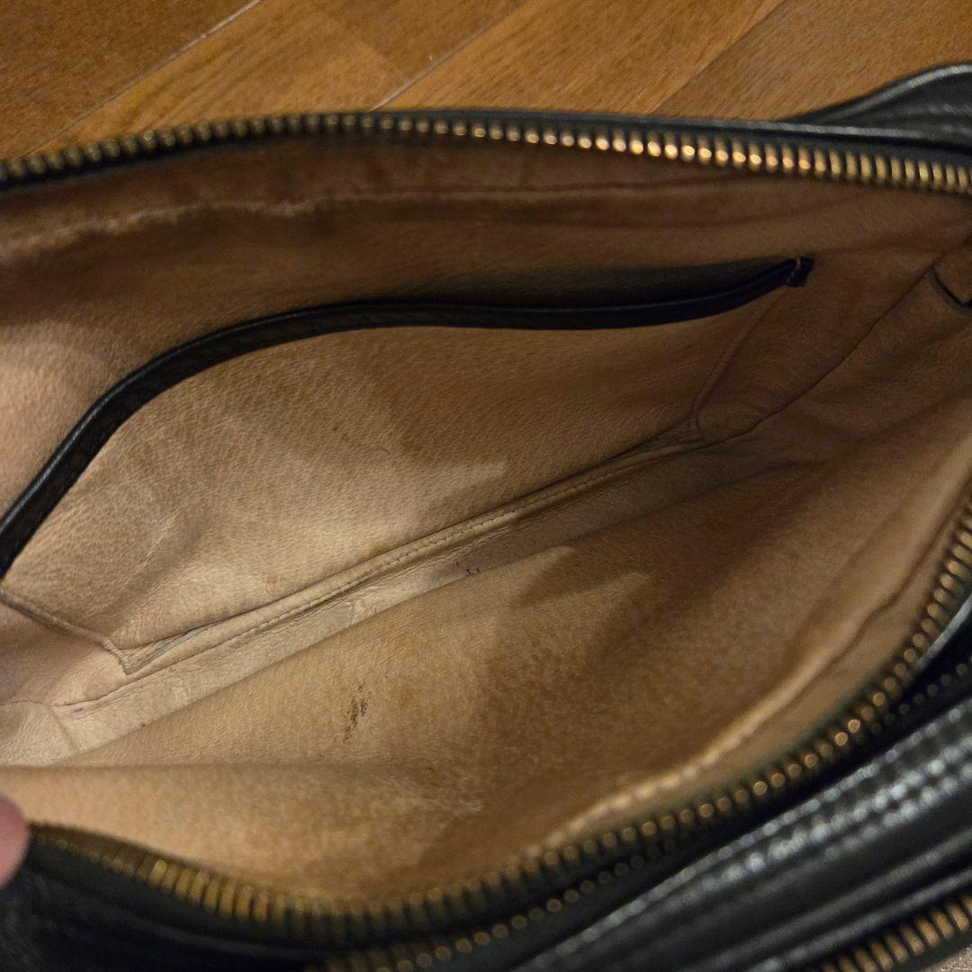 MCM ブラックレザーショルダーバッグ