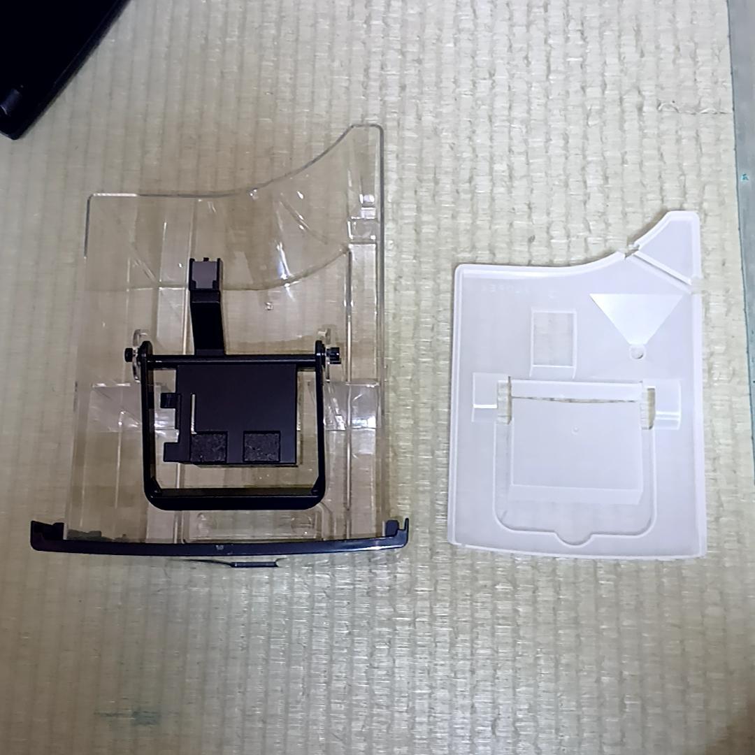 【美品】2024年製　コロナ 衣類乾燥除湿機 CD-H18A コンプレッサー式