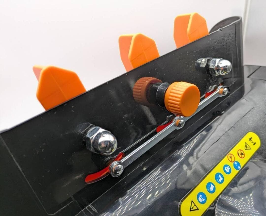 な*る様 【使用品】 電動除雪機 専用バッテリー2個+専用充電器付き 除雪機 折