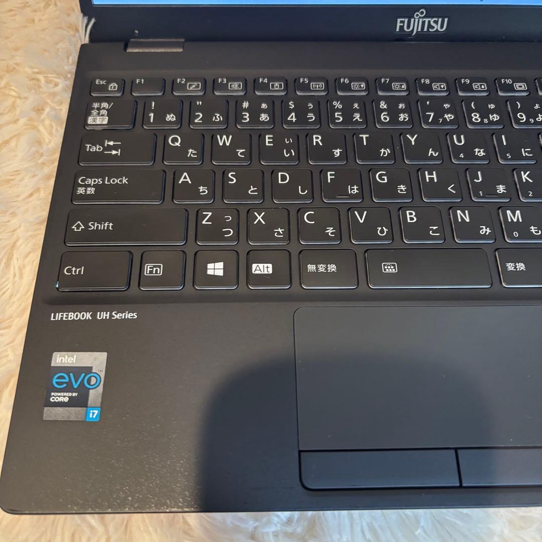 【Evo認証モデル❗️】軽量 薄型 大容量✨富士通ノートpc⭐️2021年