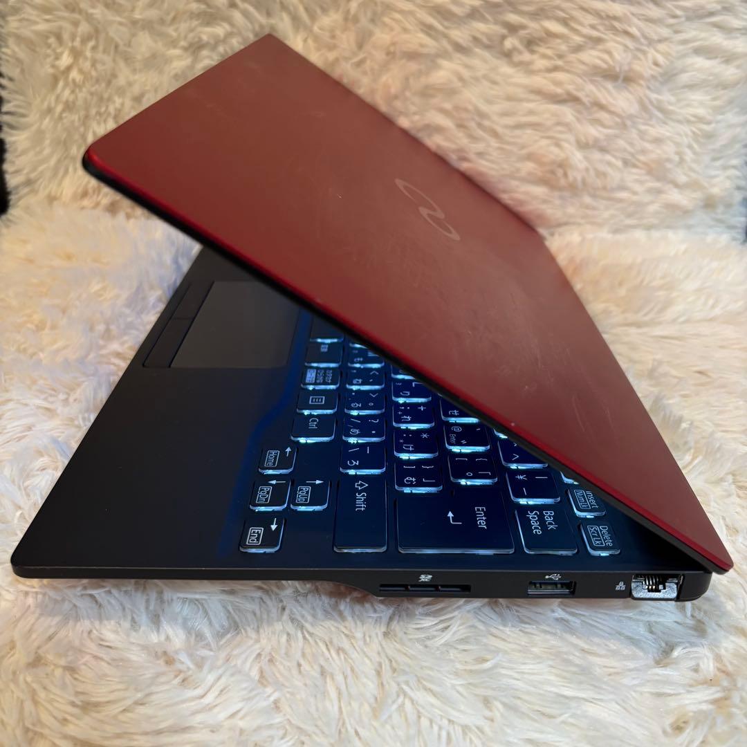 【Evo認証モデル❗️】軽量 薄型 大容量✨富士通ノートpc⭐️2021年