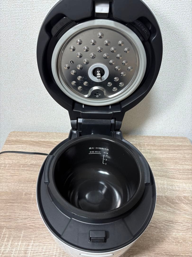 シャープ　ヘルシオ　ホットクック　KN-HW10E