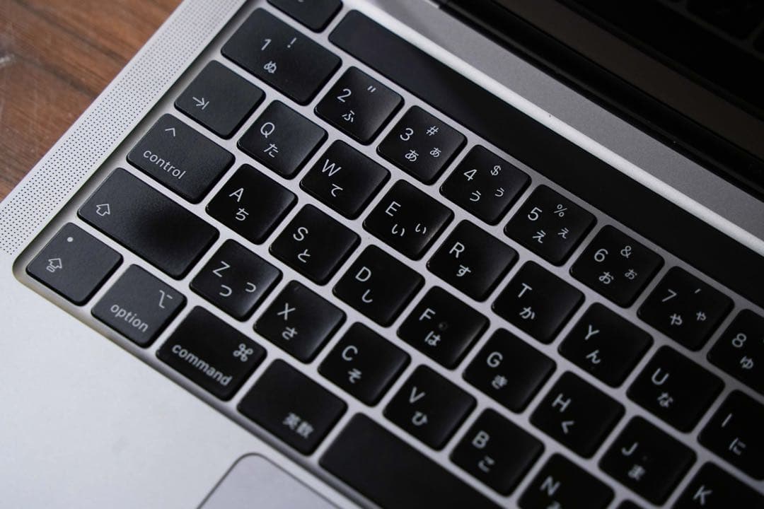 Apple MacBook Pro 13インチ 2020 1TB Corei7