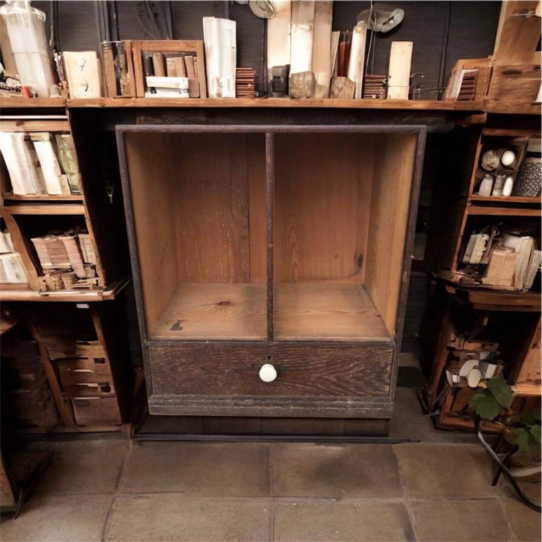 ヴィンテージ　昭和レトロ　　扉　引き出し付き　飾り棚