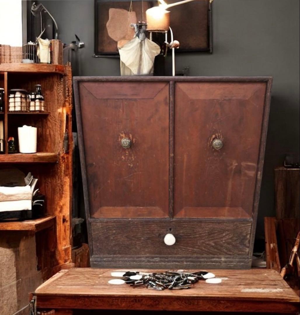 ヴィンテージ　昭和レトロ　　扉　引き出し付き　飾り棚