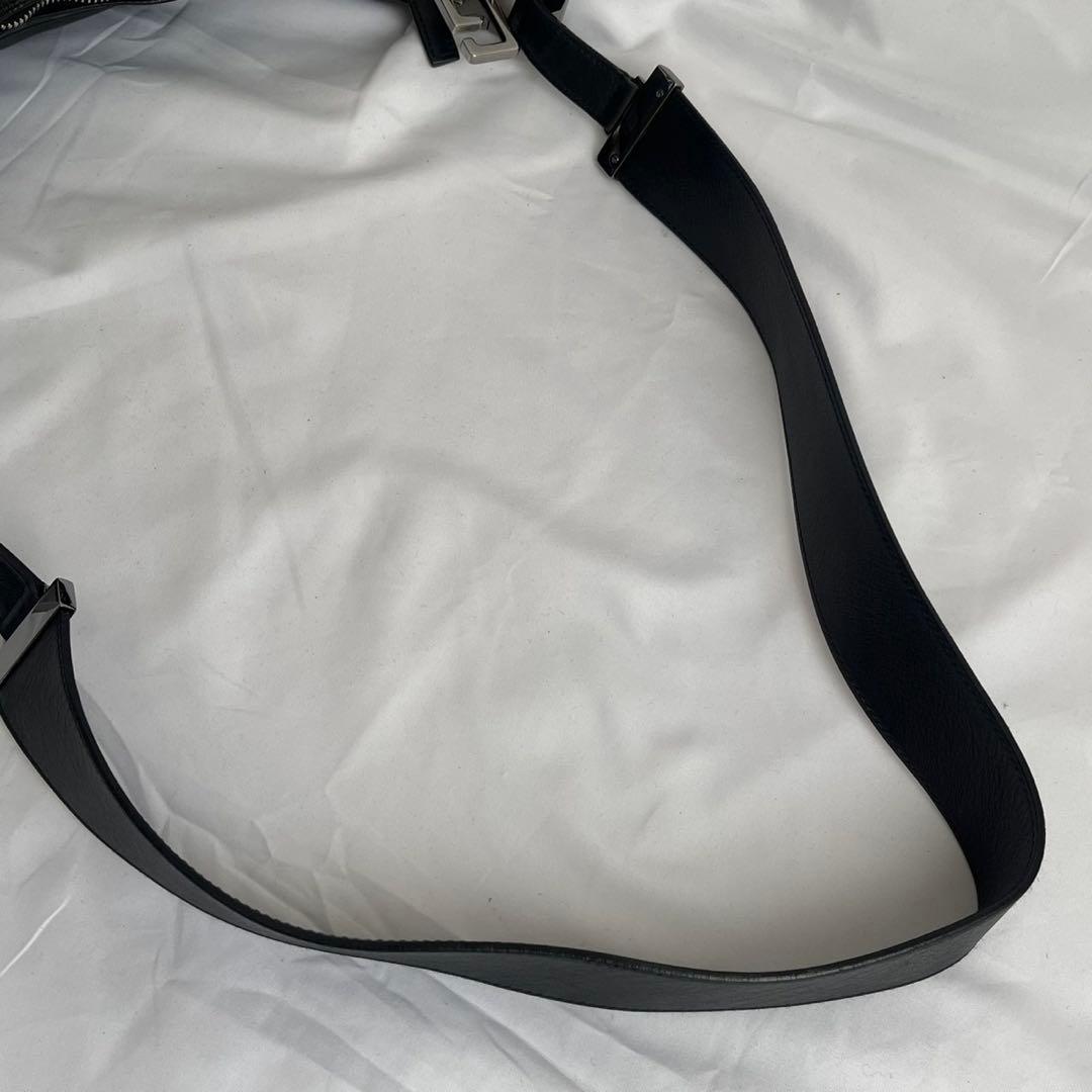 ✨極美品✨　GUCCI ショルダーバッグ　ワンショルダー 肩掛け　レザー　黒