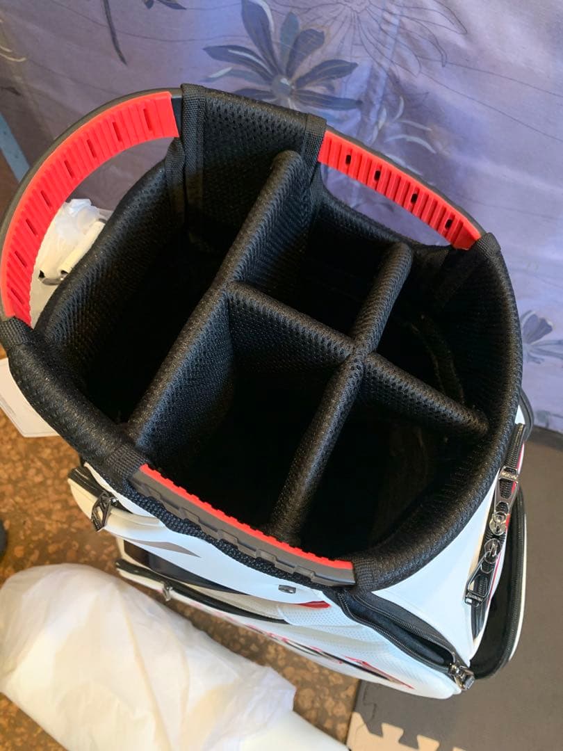 ※PIKO※【新品未使用】Srixon キャディバッグ ホワイト