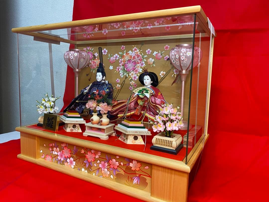 翔玉監修　雛人形親王飾りガラスケース入り・間口約５５×奥行約２８×高さ約４１㎝