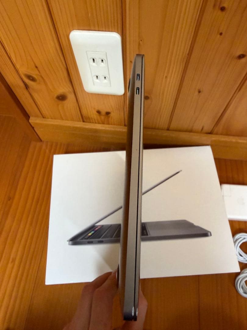 MacBook Pro 2020 メモリ8GB 256GB スペースグレー