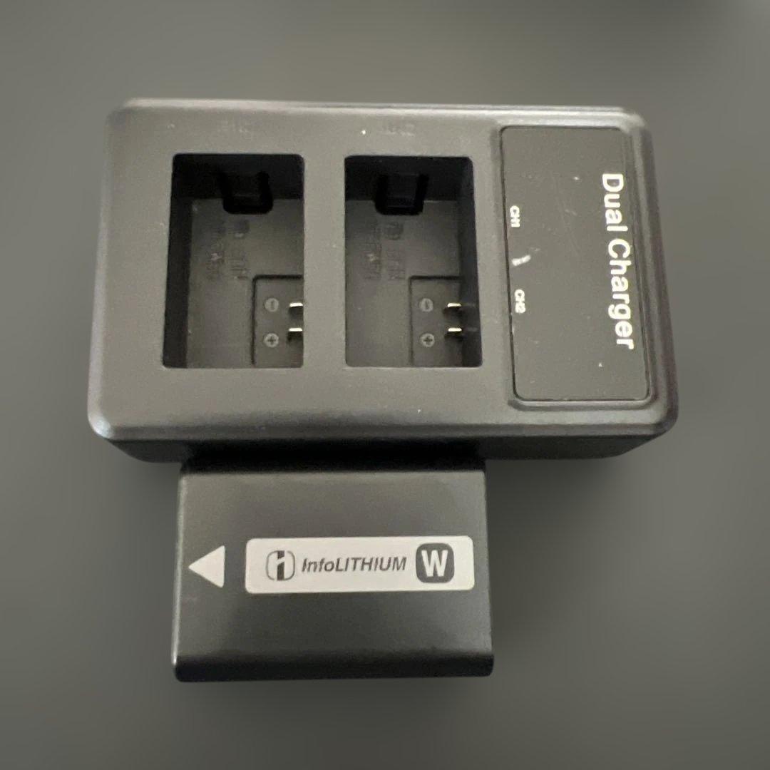 ハ*マ様 SONY ミラーレス一眼NEX-5R ブラック　ボディ、バッテリー、充