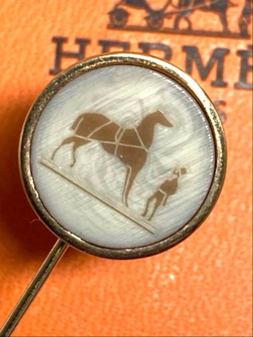 良品　HERMES エルメス　コロゾ　ピンブローチ　ピンバッチ　ゴールド　箱付き