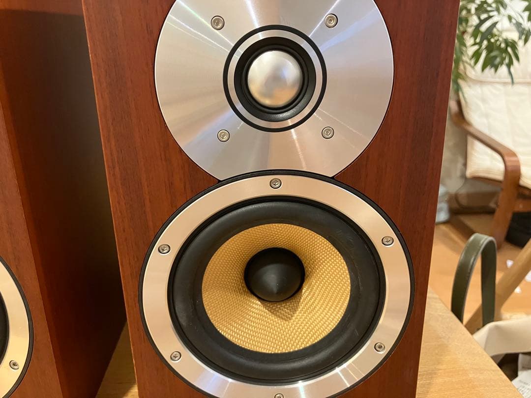 Bowers & Wilkins ＣＭ１