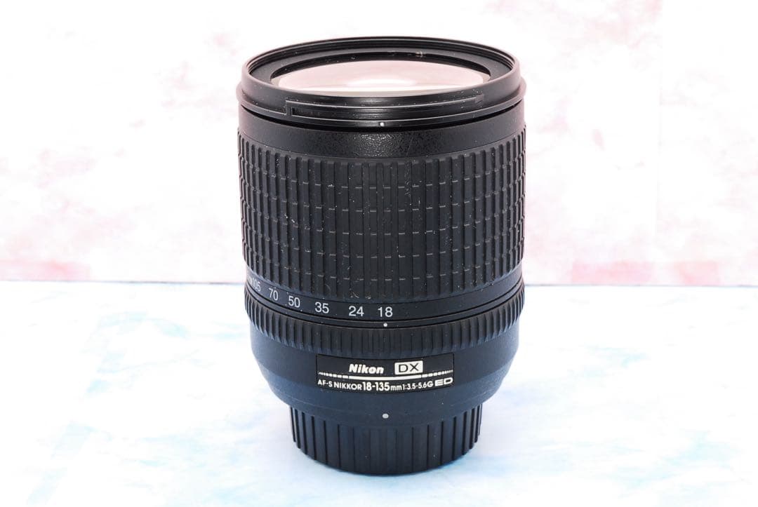 ▪️ニコン D90▪️一眼レフカメラ▪️新品級のS数▪️近くも遠くもこれ1本▪️