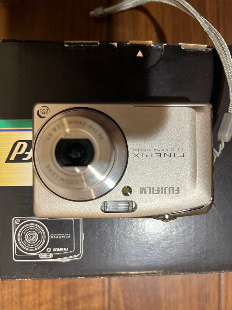 FUJIFILM FinePix F50fd コンパクトデジタルカメラ