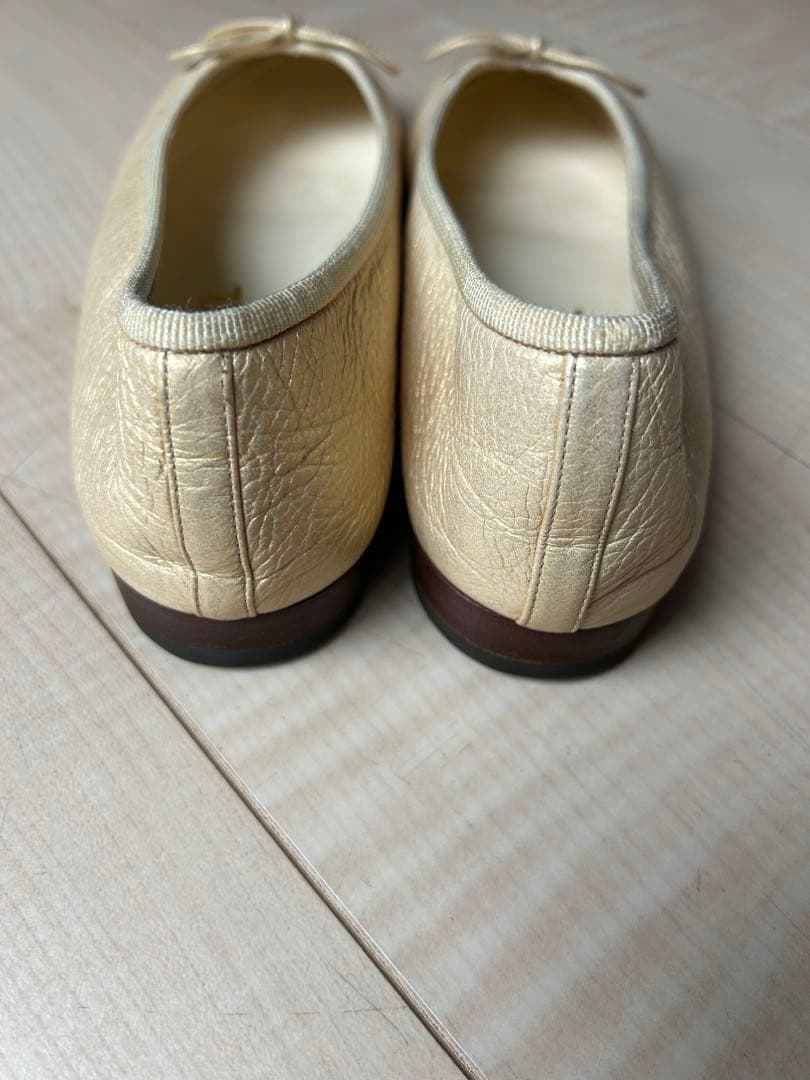 CHANEL ベージュ リボン付きバレエシューズ