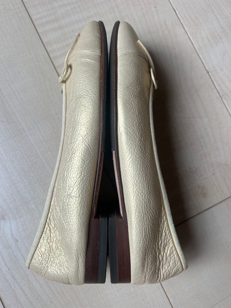 CHANEL ベージュ リボン付きバレエシューズ