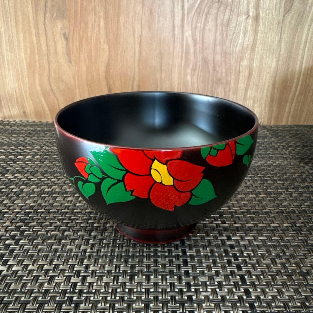 【新品未使用】山田平安堂 漆器 椀汁　黒と朱赤　椿柄