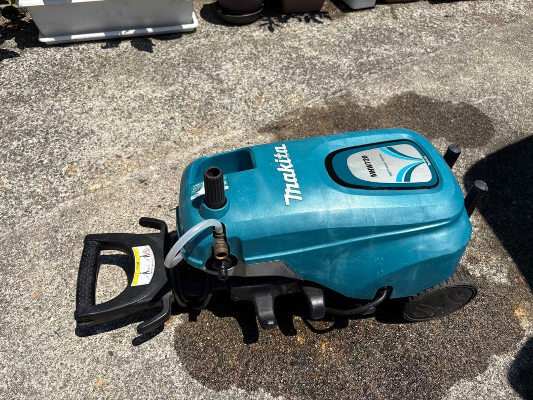 マキタ　高圧洗浄機　MHW720