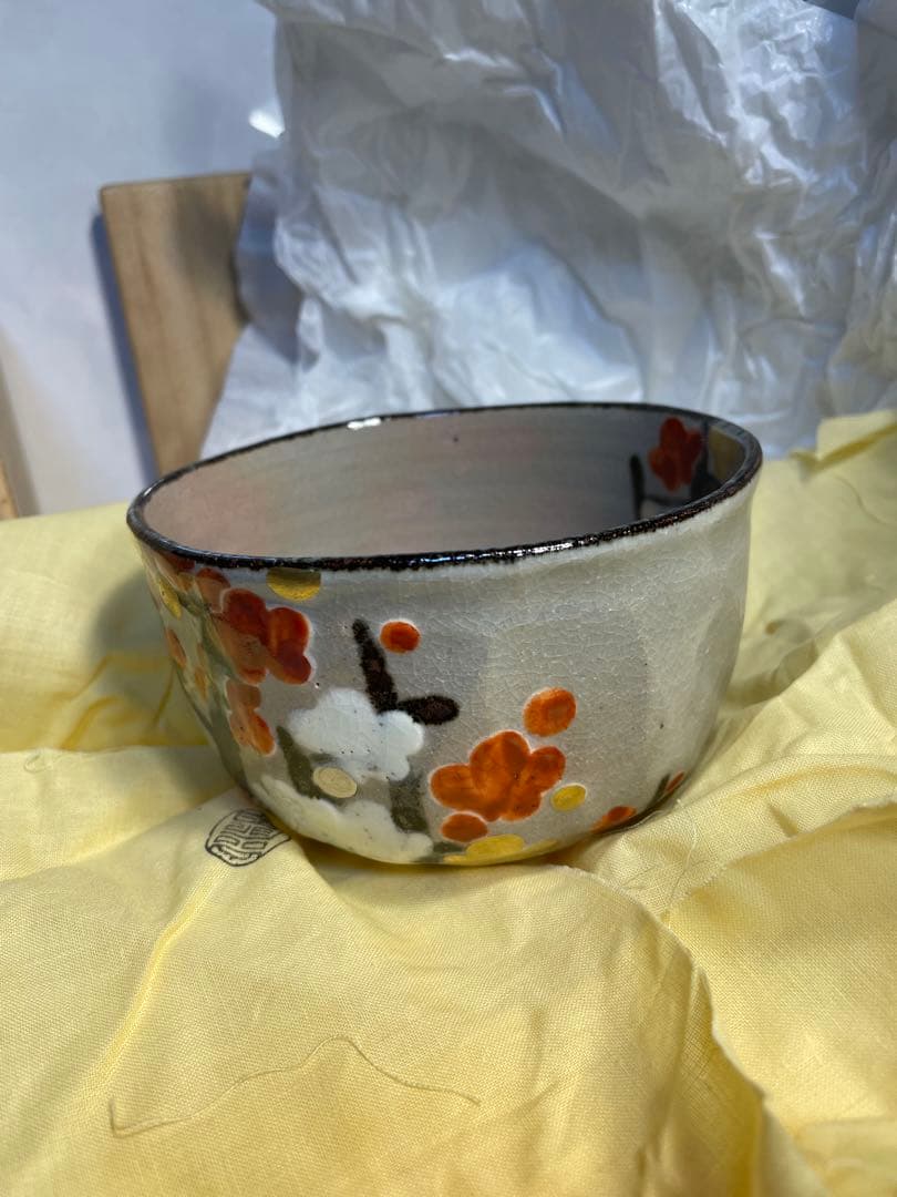 京焼 山川巌 作 乾山写し 色絵梅文 金彩 抹茶碗 共箱 茶道具　九谷系譜の茶陶