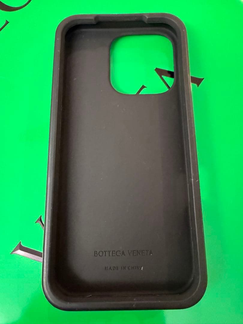 Bottega Veneta iPhone16pro用ケースブラック