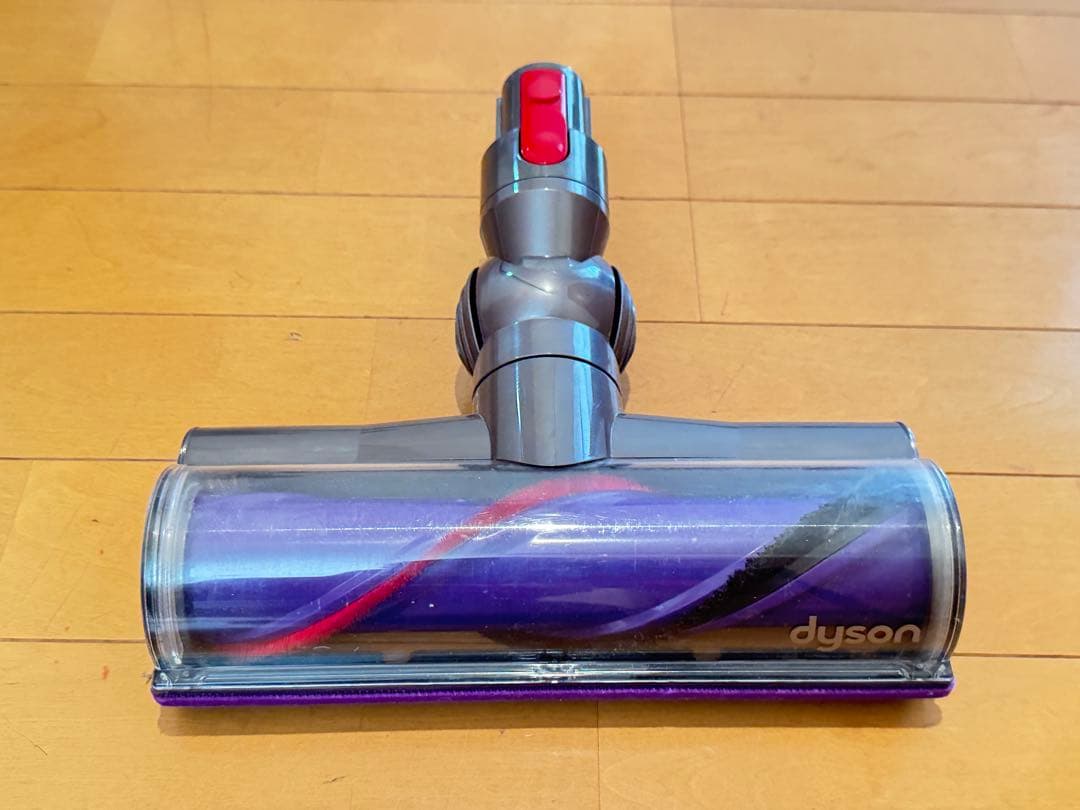 【送料無料】Dyson V8 サイクロンクリーナー　14点セット