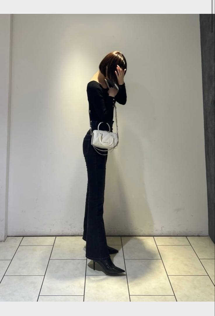 CHARLES & KEITH ブラックショルダーバッグ チャールズアンドキース