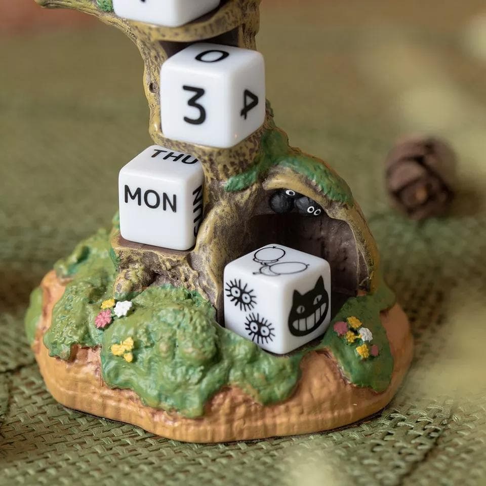 となりのトトロ　万年カレンダー　クスノキの上　スタジオジブリ