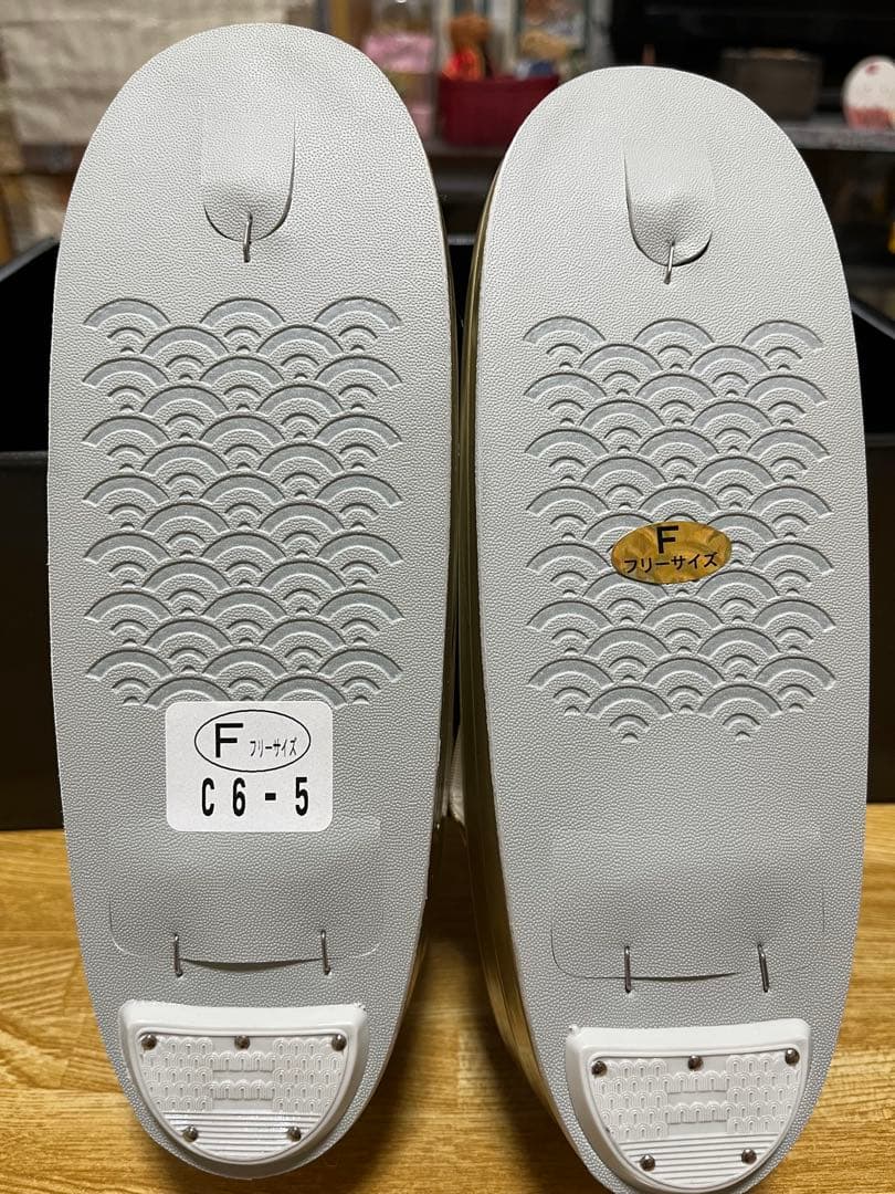 新品　アイボリー花柄和装用バッグと草履セット