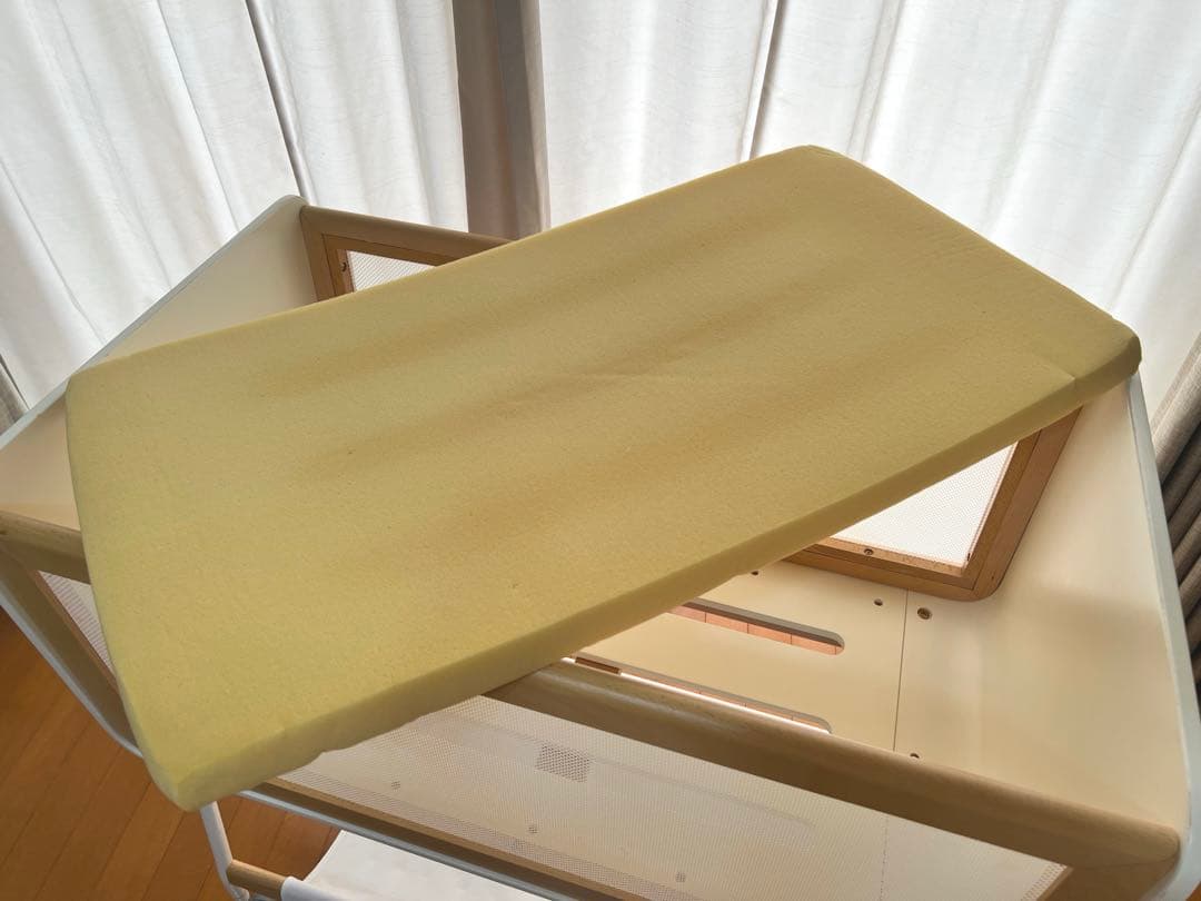 【美品】リリワゴン2 ベビーベッド 白