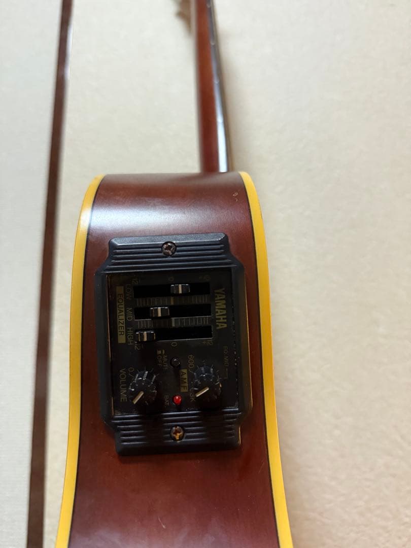 Yamaha APX-4A-SPLエレクトリックアコースティックギター