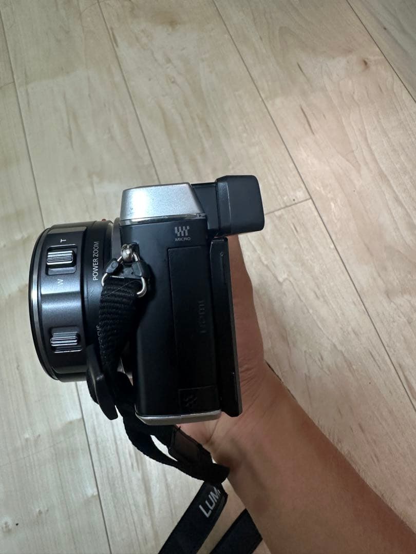 LUMIX GX7 ミラーレスカメラ 14-42mm