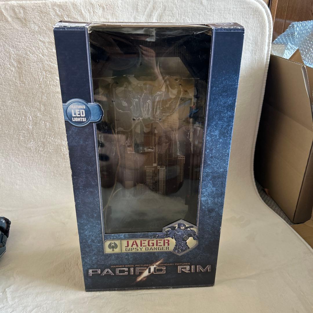 パシフィックリム　18インチDXアクションフィギュア　ジプシーデンジャー